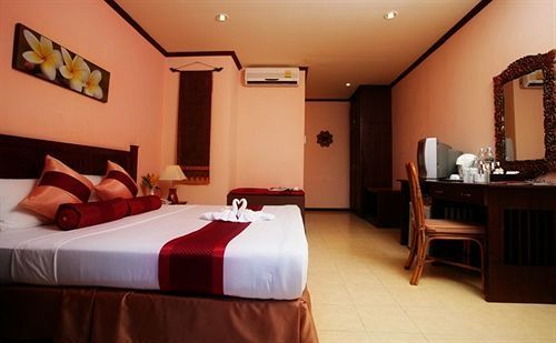 The Hill Resort Patong Extérieur photo